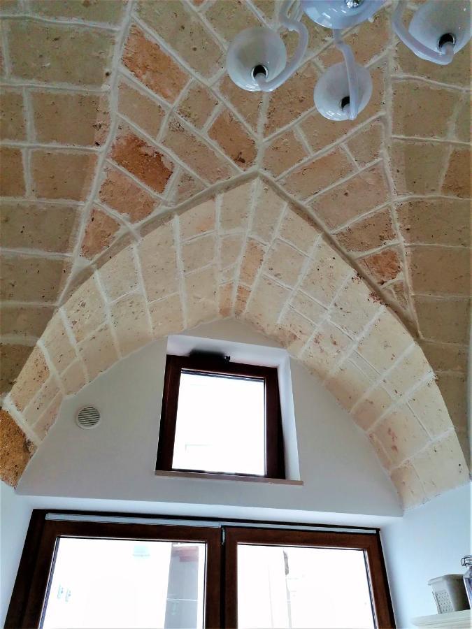 Regina Viarum Apartment, Historic City Centre Brindisi Buitenkant foto