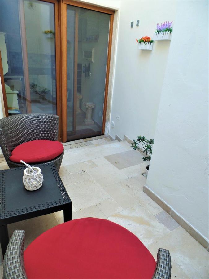 Regina Viarum Apartment, Historic City Centre Brindisi Buitenkant foto
