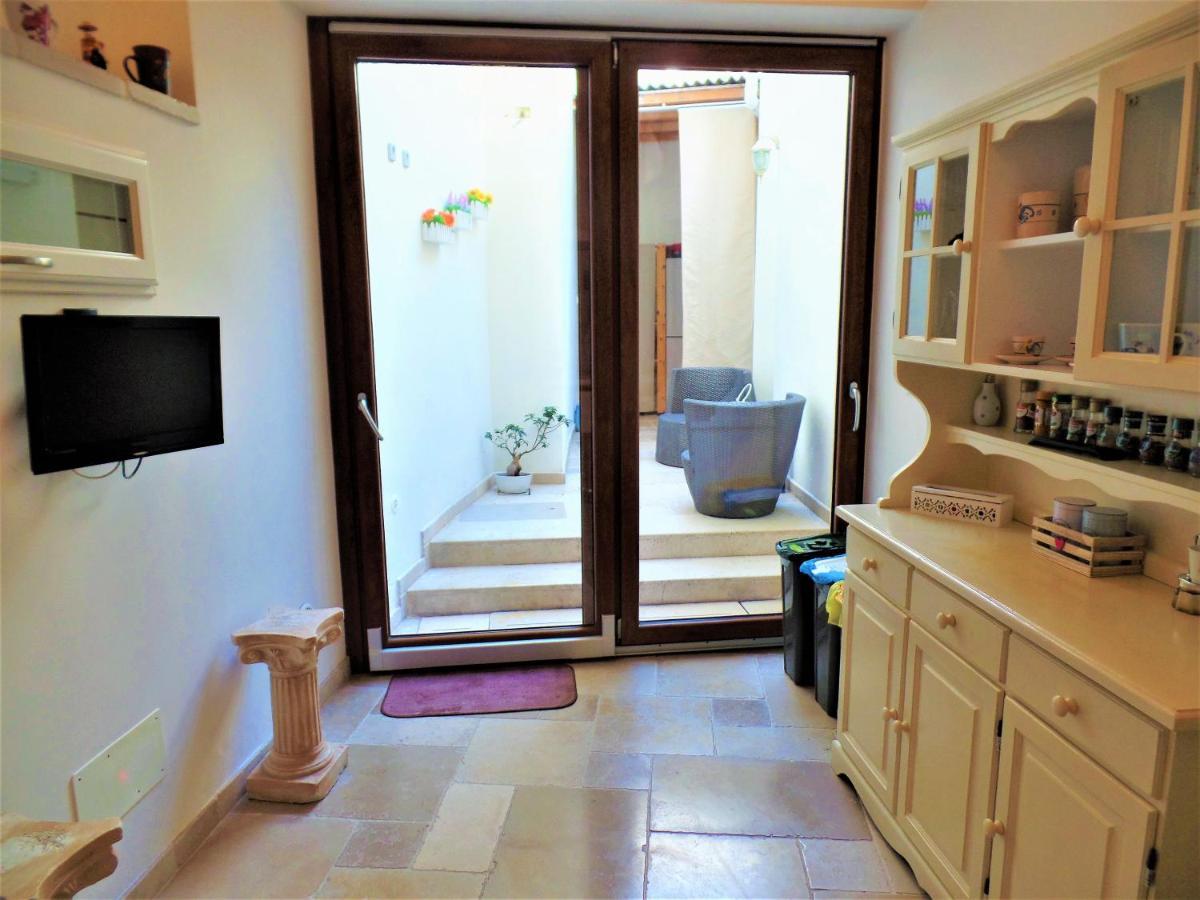 Regina Viarum Apartment, Historic City Centre Brindisi Buitenkant foto